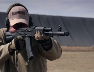 Η ακτινογραφία του Καλάσνικοφ AK-74 σε αργή κίνηση - Εντυπωσιακά πλάνα (βίντεο)